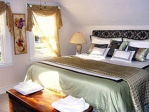 cape cod holiday rental master bed