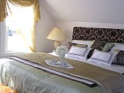 cape cod holiday rental master bed